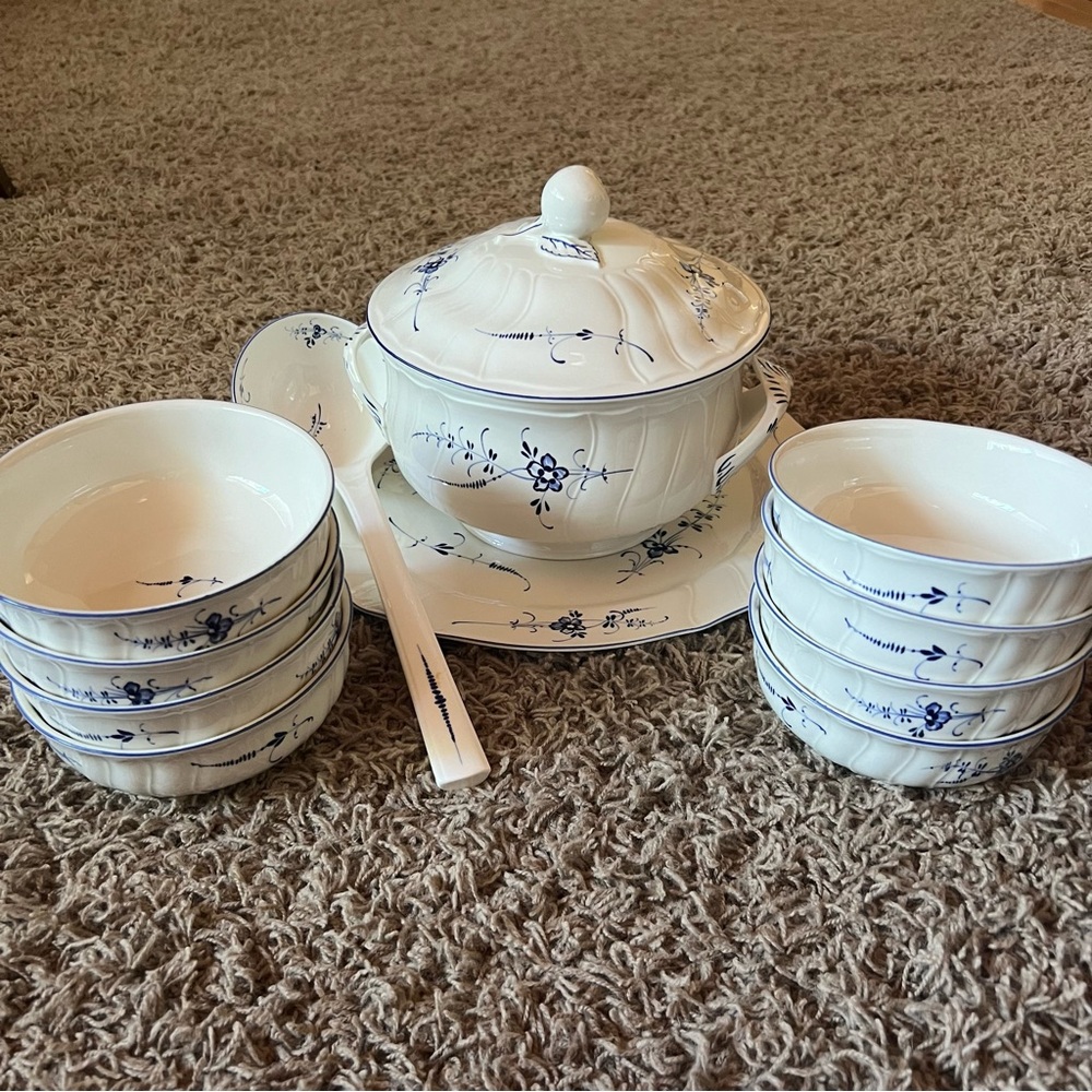 Villeroy & Boch Soup Bowl Set